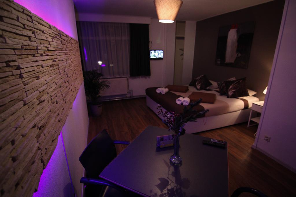 Auberge de jeunesse Het Wapen Van Pernis Extérieur photo