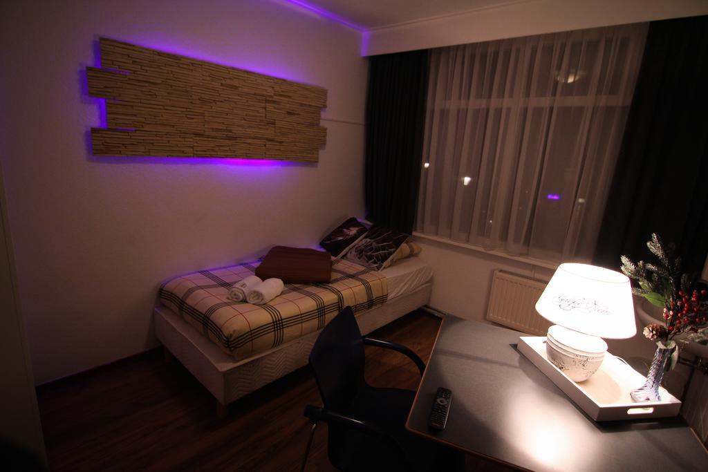 Auberge de jeunesse Het Wapen Van Pernis Extérieur photo