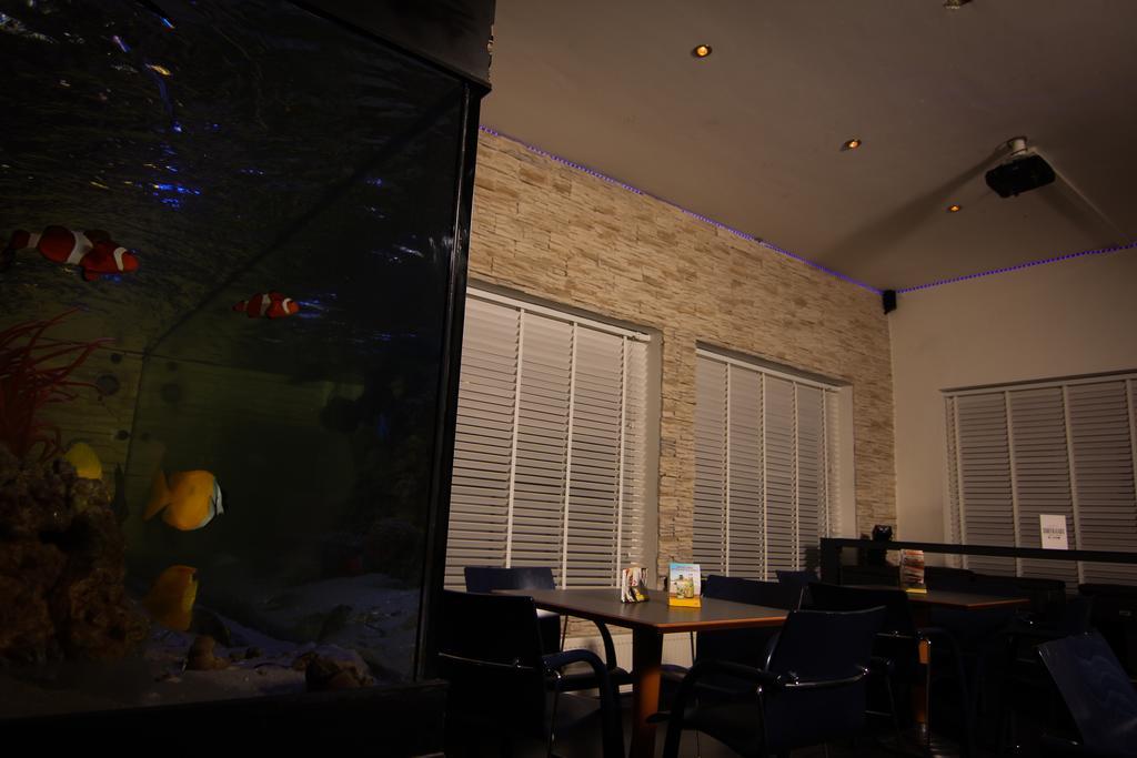 Auberge de jeunesse Het Wapen Van Pernis Extérieur photo